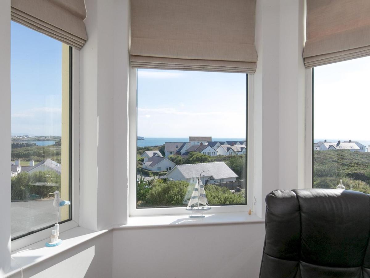 Pass The Keys Spectacular Sea View With Free Parking Appartement *