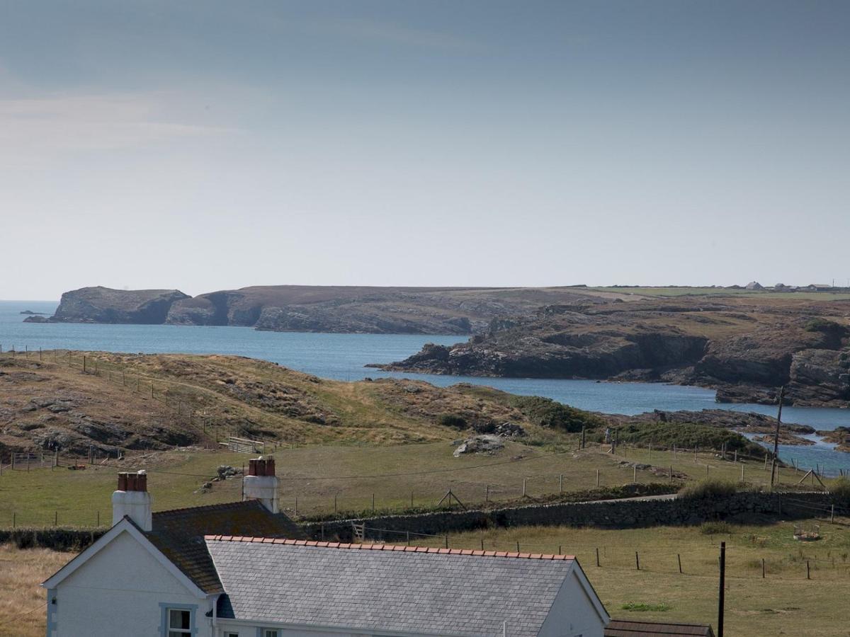 Pass The Keys Spectacular Sea View With Free Parking Appartement Trearddur