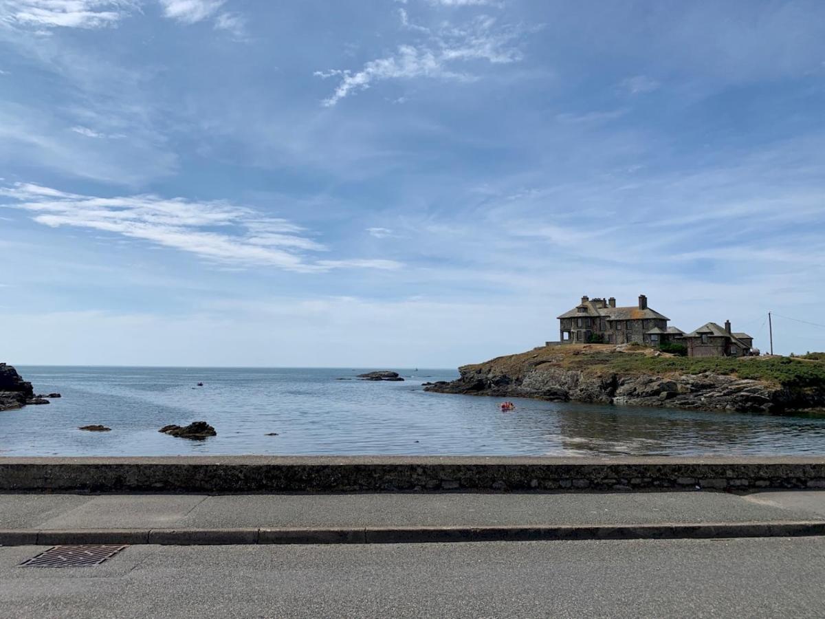 Pass The Keys Spectacular Sea View With Free Parking * Trearddur